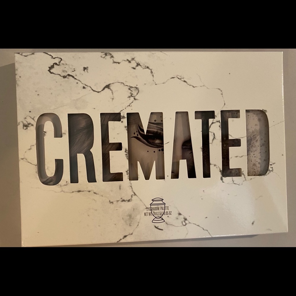 NWT Jeffrey Star Cremated Palette
